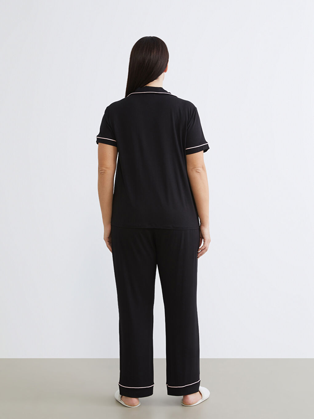 Siyah Gömlek Yaka Kadın Pijama Takımı-3