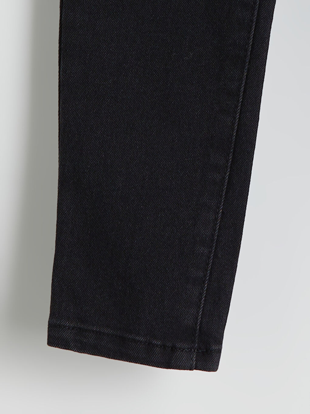 Siyah Beli Lastikli Slim Fit Erkek Çocuk Jean Pantolon-2