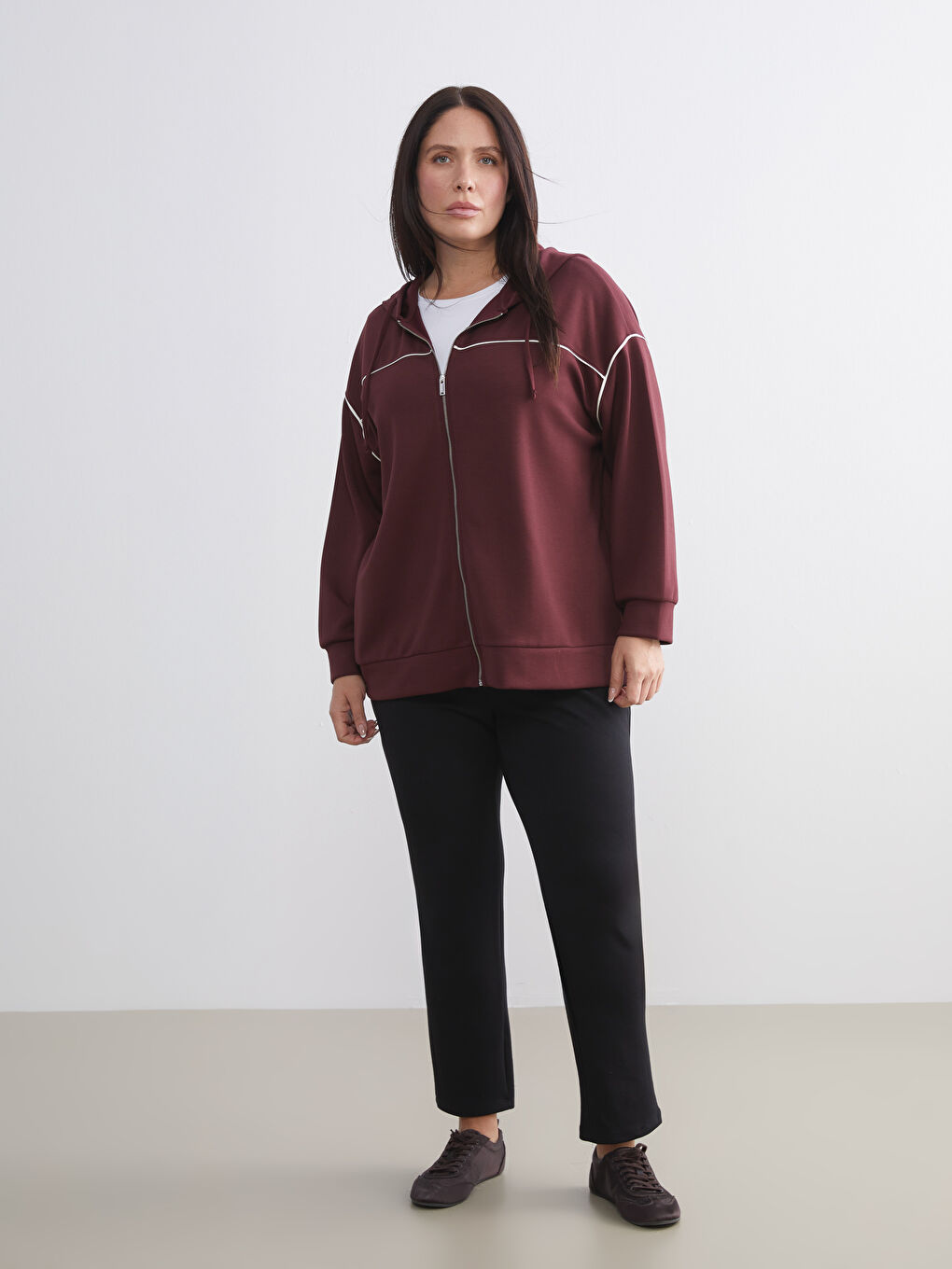 Siyah Beli Lastikli Kadın Eşofman Altı-1