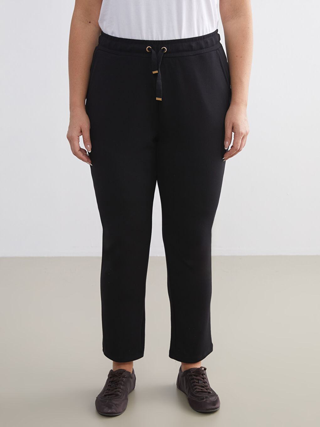 Siyah Beli Lastikli Kadın Eşofman Altı-2