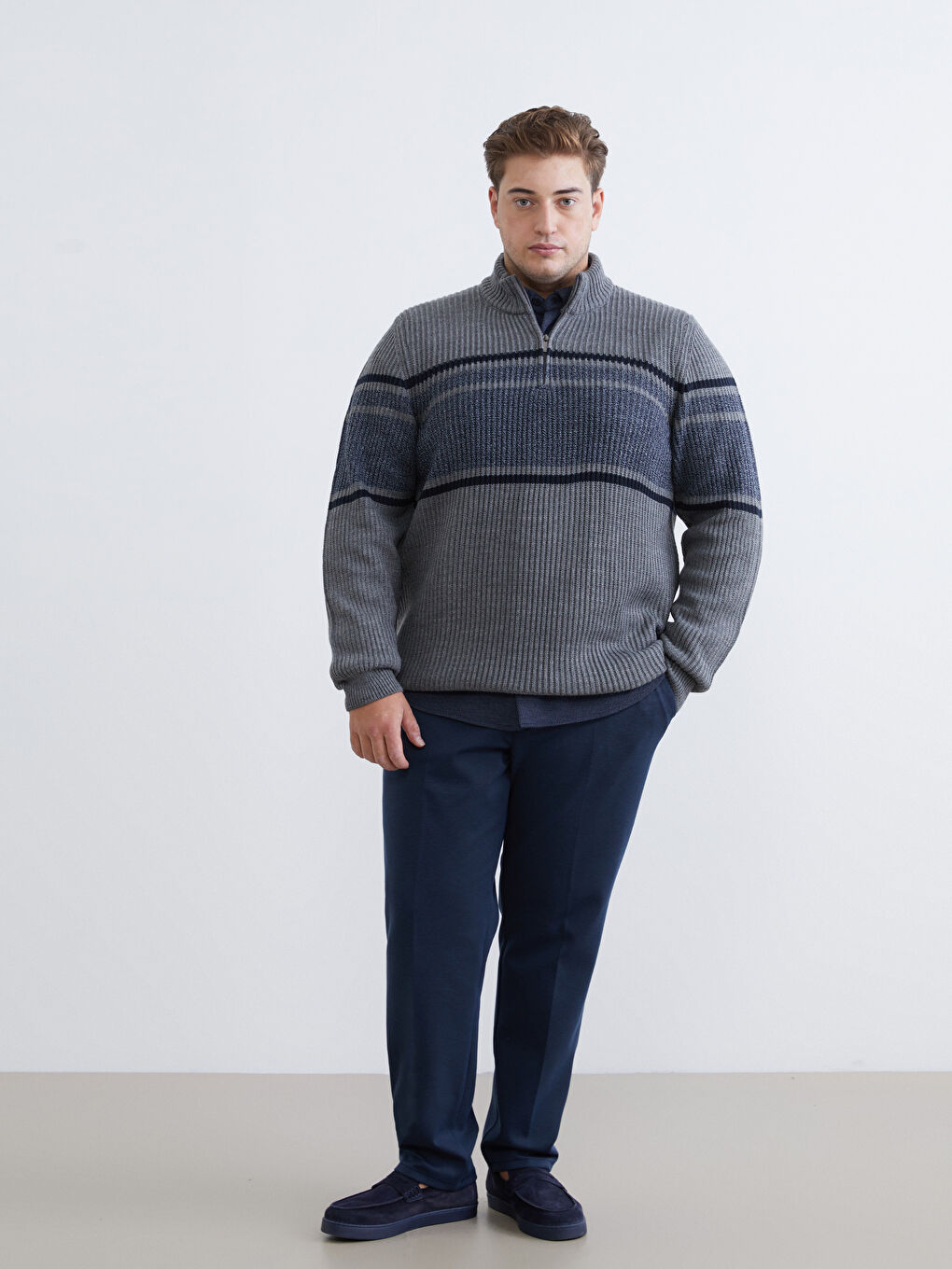 Gri Dik Yaka Çizgili Erkek Triko Kazak-1