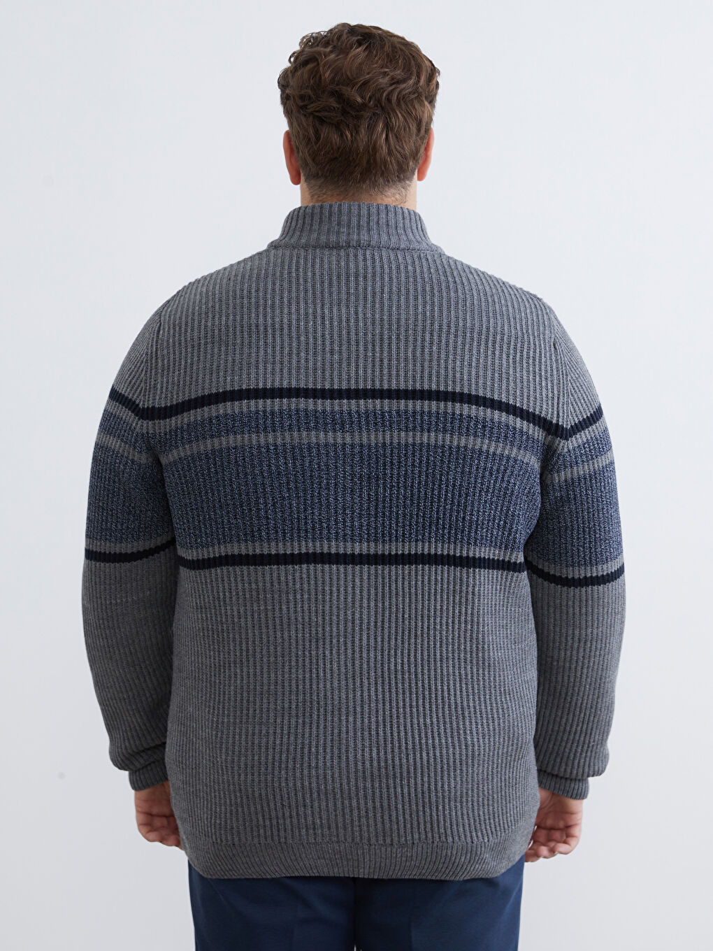 Gri Dik Yaka Çizgili Erkek Triko Kazak-3