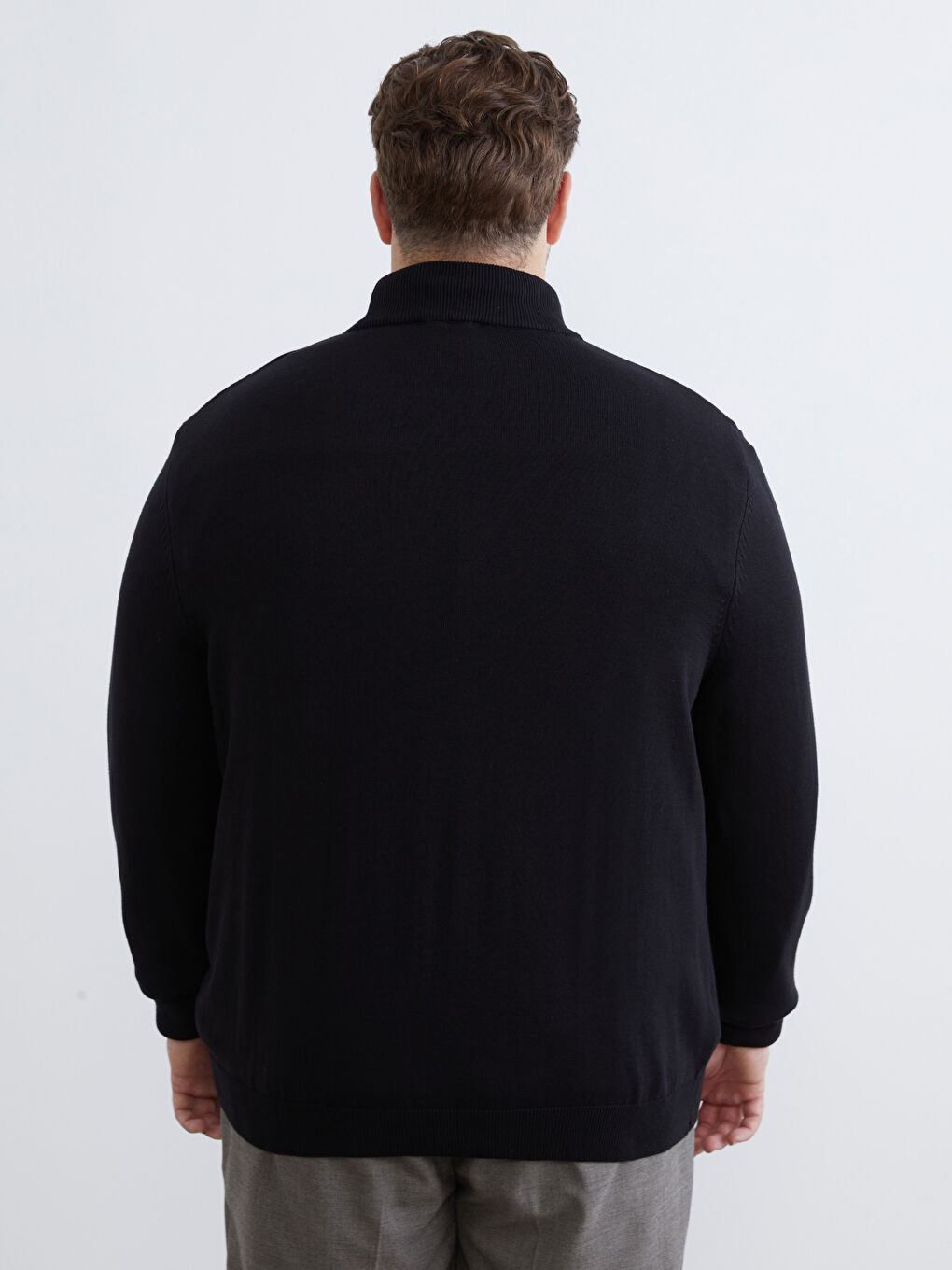 Siyah Büyük Beden Yarım Balıkçı Yaka Erkek Triko Kazak-3