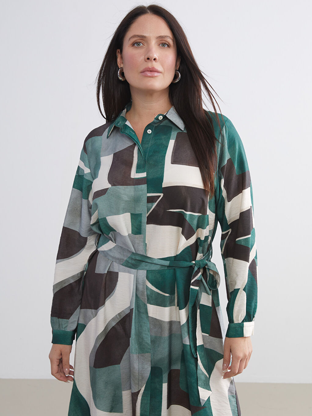 Yeşil Kuşaklı Desenli Gömlek Elbise-1