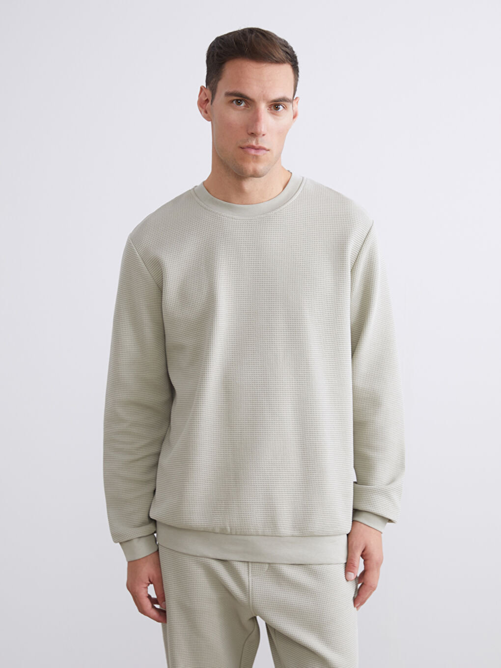 Gri Bisiklet Yaka Dokulu Erkek Sweatshirt