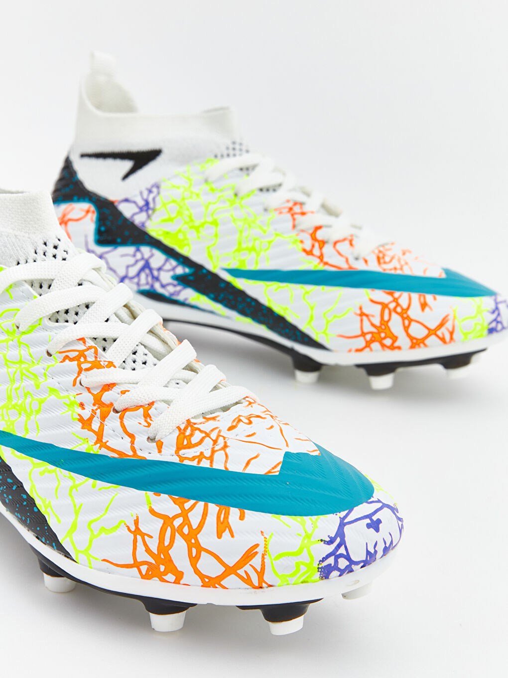 Beyaz Bağcıklı Erkek Çocuk Krampon-2