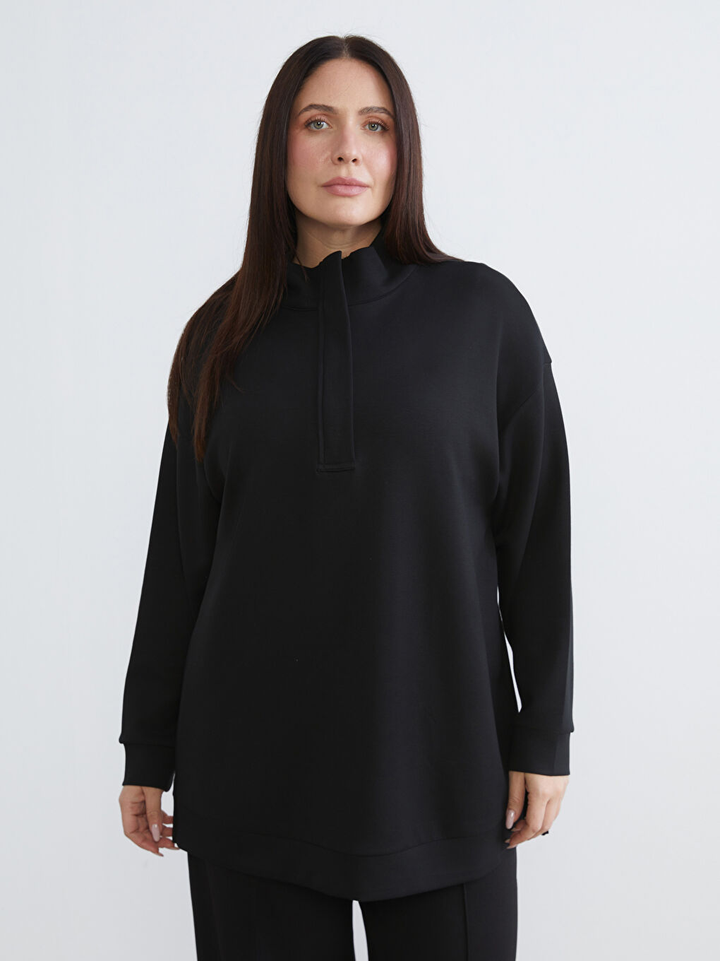 Siyah Dik Yaka Kadın Sweatshirt Tunik