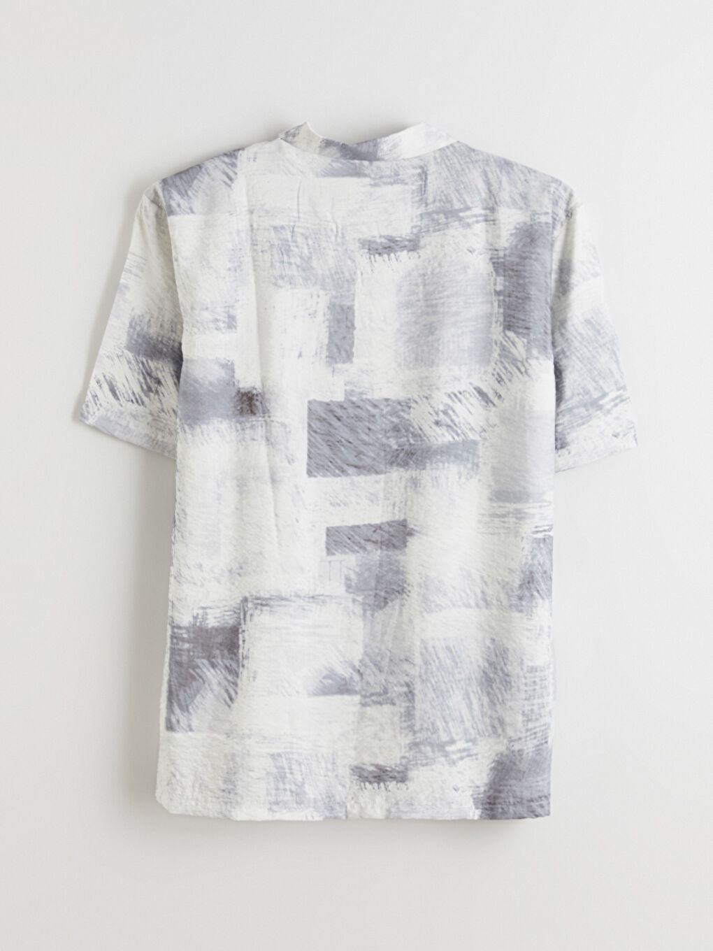 Gri Regular Fit Resort Yaka Kısa Kollu Desenli Erkek Gömlek-5