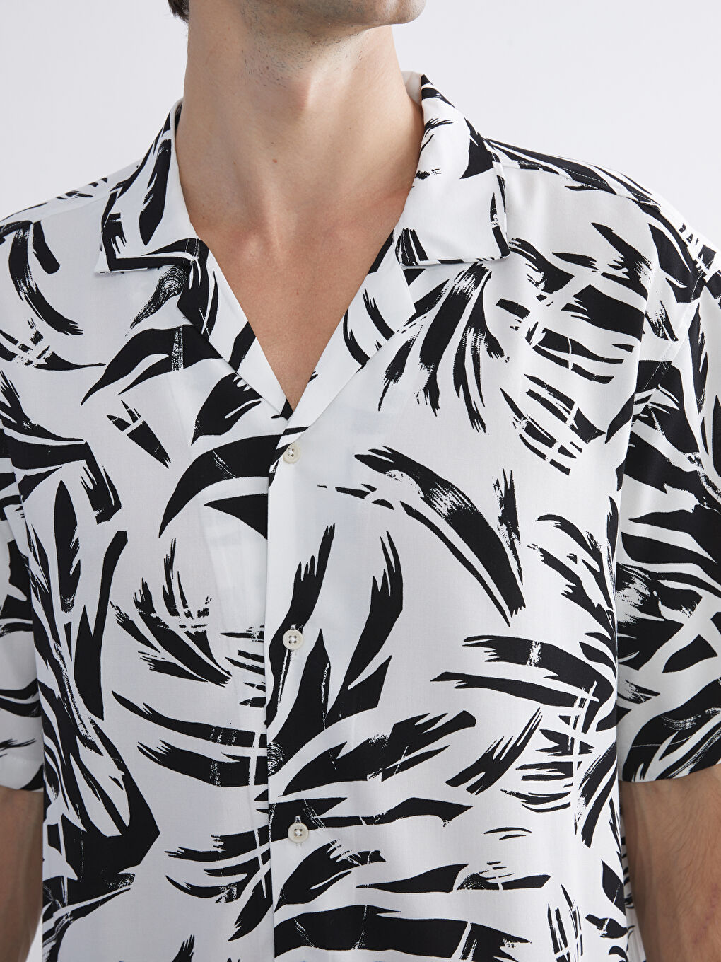 Ekru Slim Fit Kısa Kollu Desenli Erkek Gömlek-2