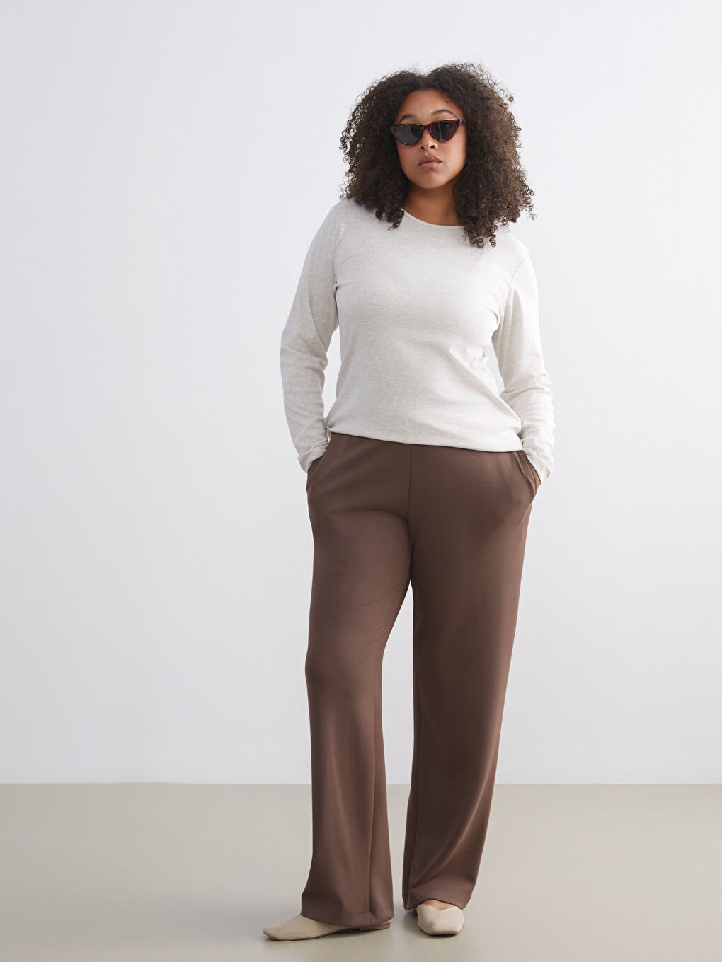 Kahverengi Büyük Beden Beli Lastikli Kadın Eşofman Altı-1