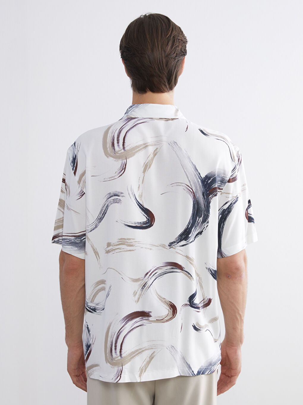 Ekru Regular Fit Kısa Kollu Desenli Viskon Erkek Gömlek-3