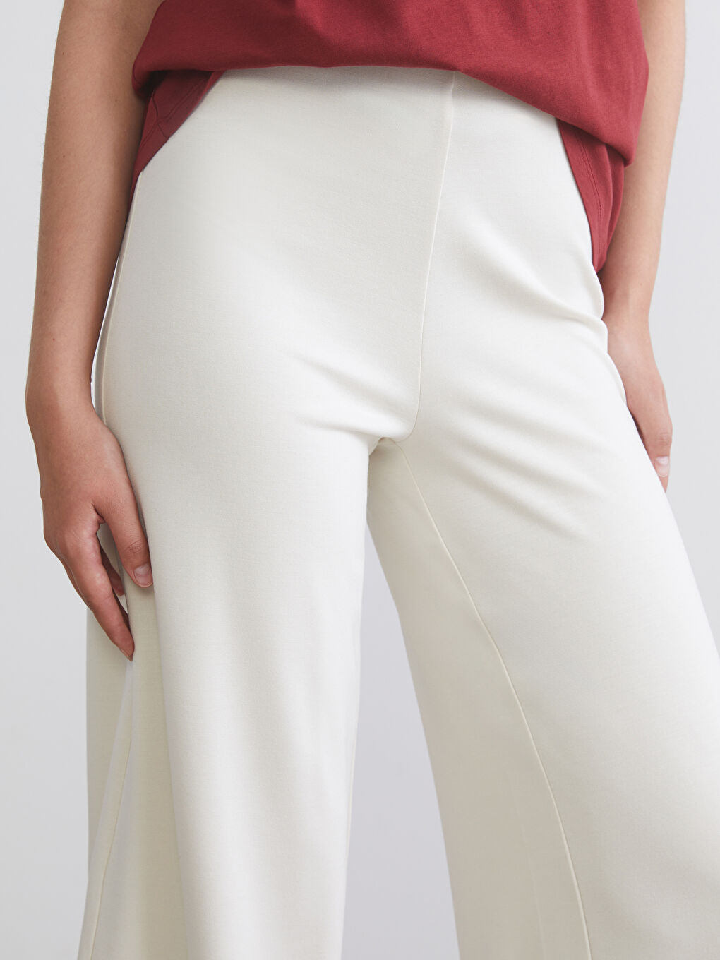 Bej Beli Lastikli Geniş Paça Kadın Eşofman Altı-2