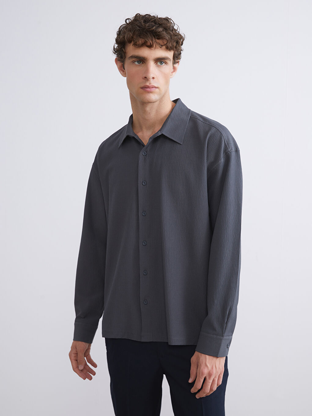 Antrasit Regular Fit Uzun Kollu Armürlü Erkek Gömlek-1