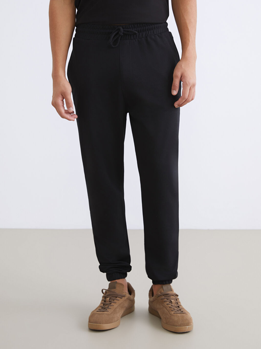 Standard Fit Men's Jogger Sweatpants-1