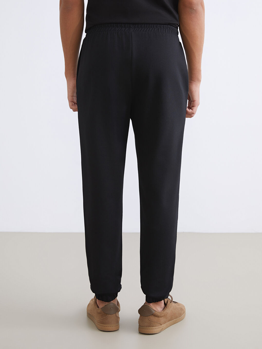 Standard Fit Men's Jogger Sweatpants-3