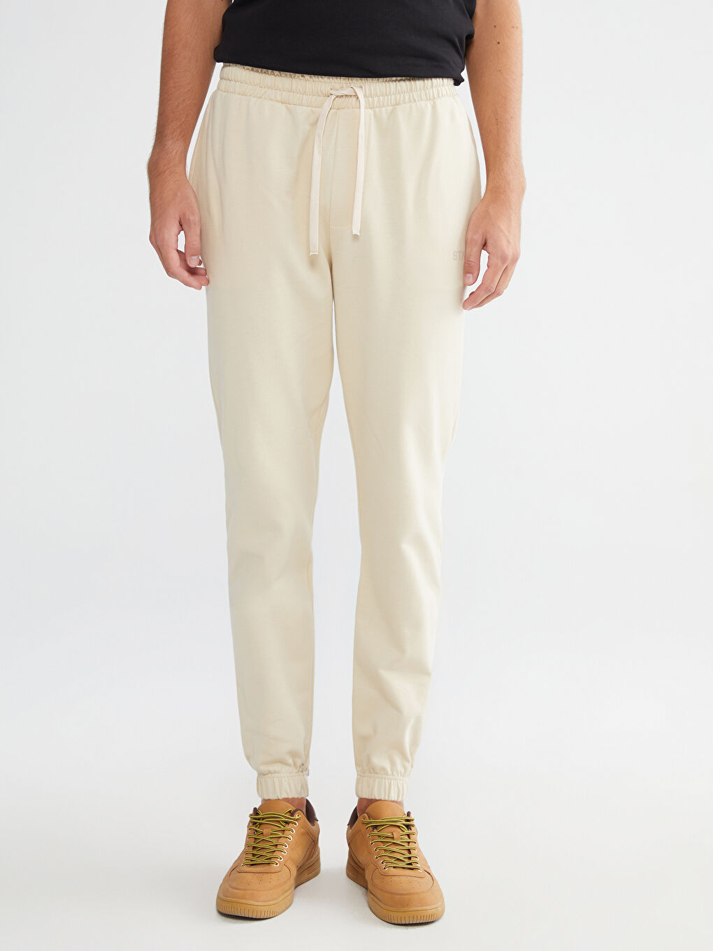 بنطلون رياضي للرجال بقصة عادية-1