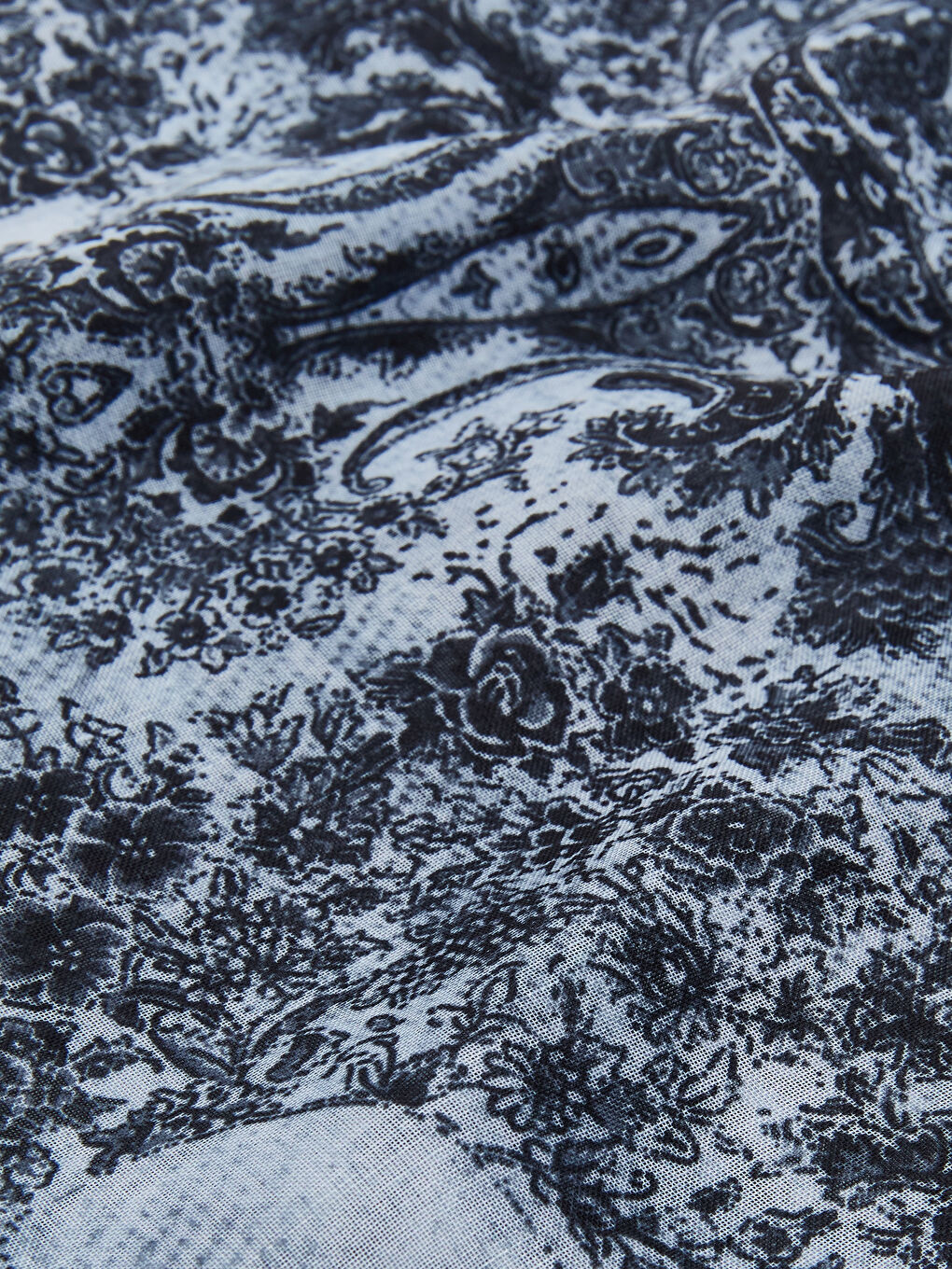 Siyah Desenli Kadın Şal-2