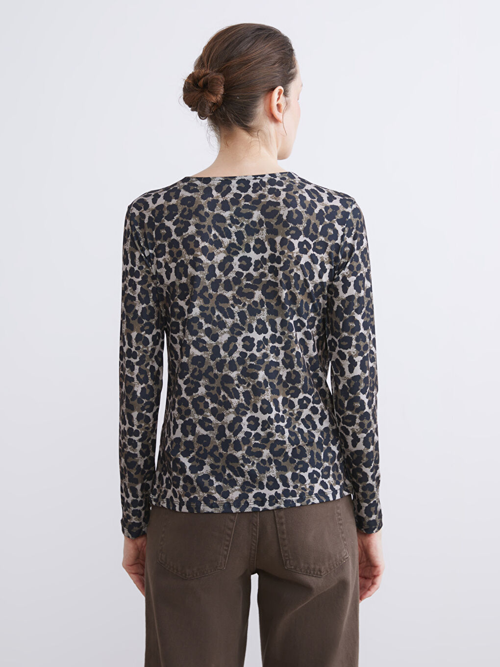 Plus Size Double Breasted Leopard Print Blouse-3