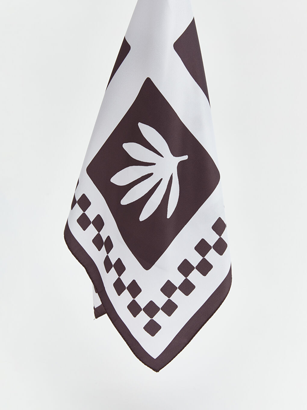 Kahverengi Desenli Kadın Şal-1