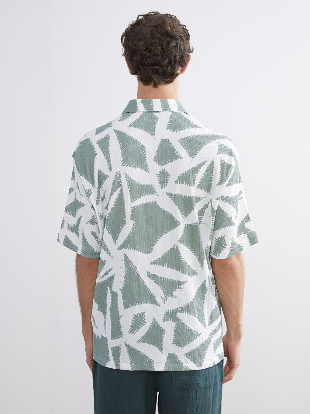 Yeşil Regular Fit Kısa Kollu Desenli Erkek Gömlek-3