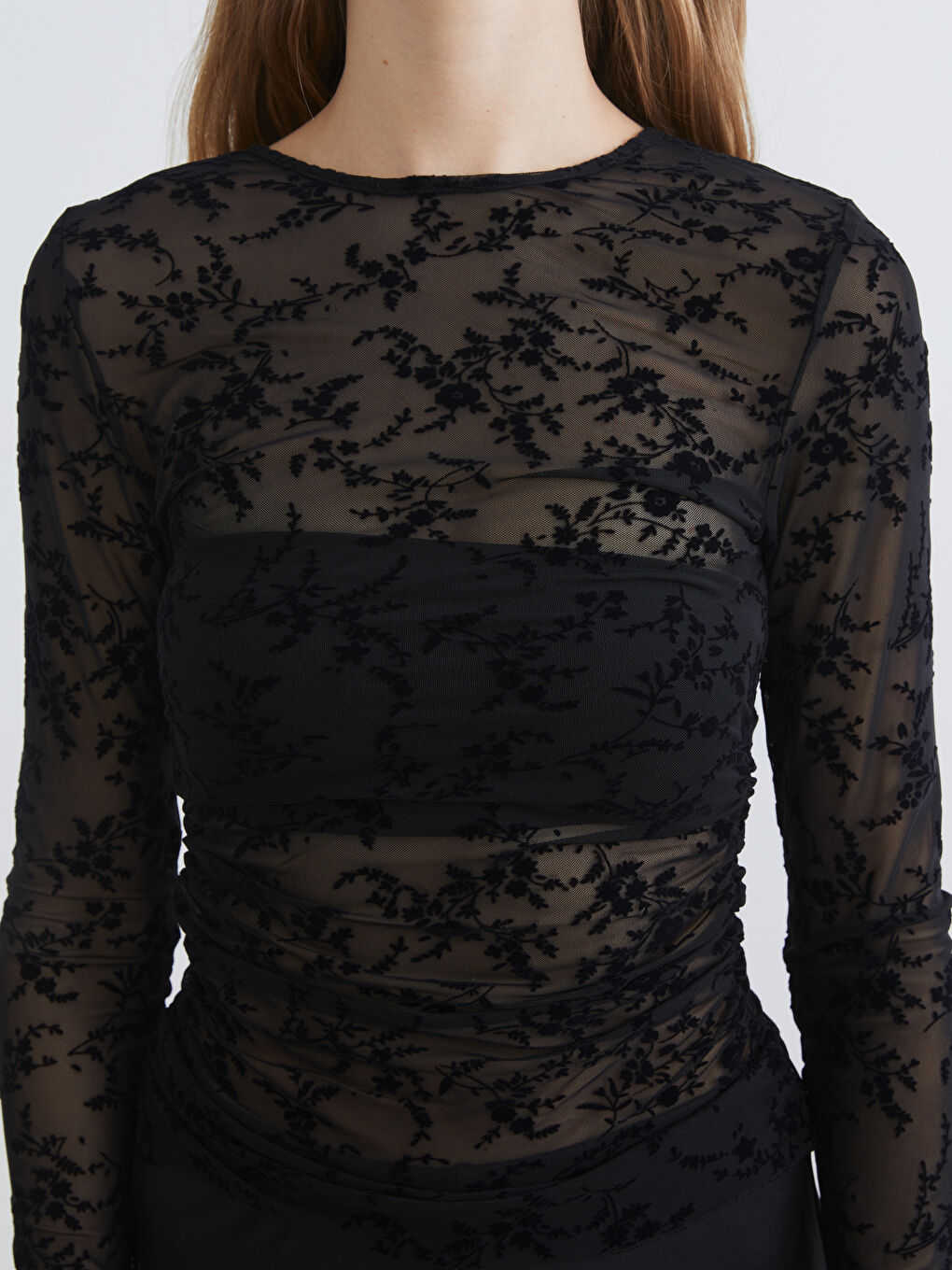 Crew Neck Floral Ruched Blouse-2