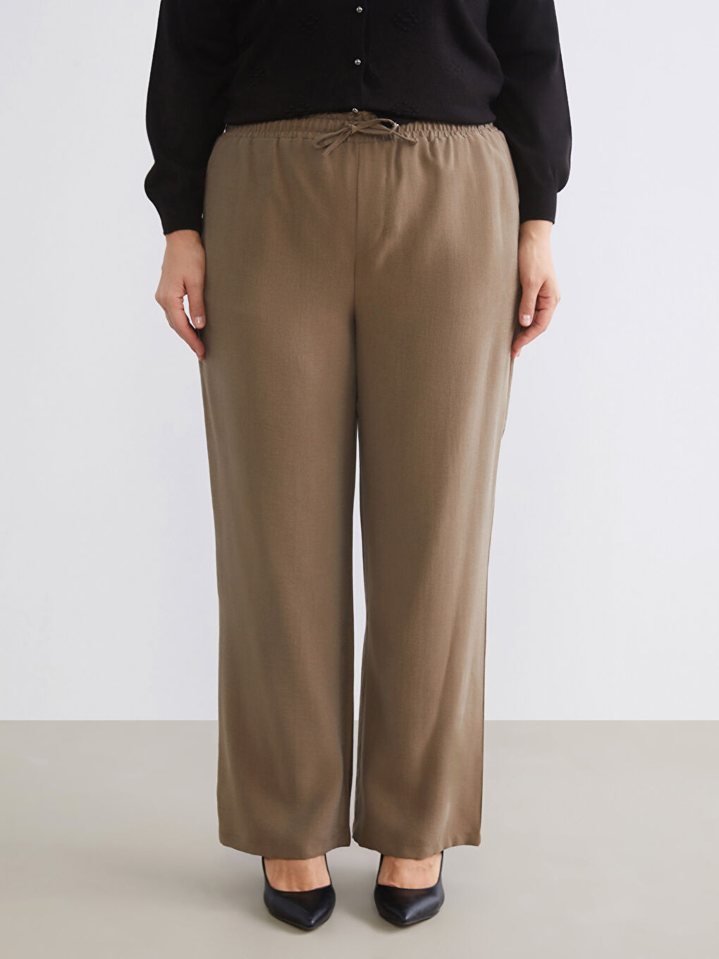 Haki Büyük Beden Beli Lastikli Geniş Paça Kadın Pantolon-3