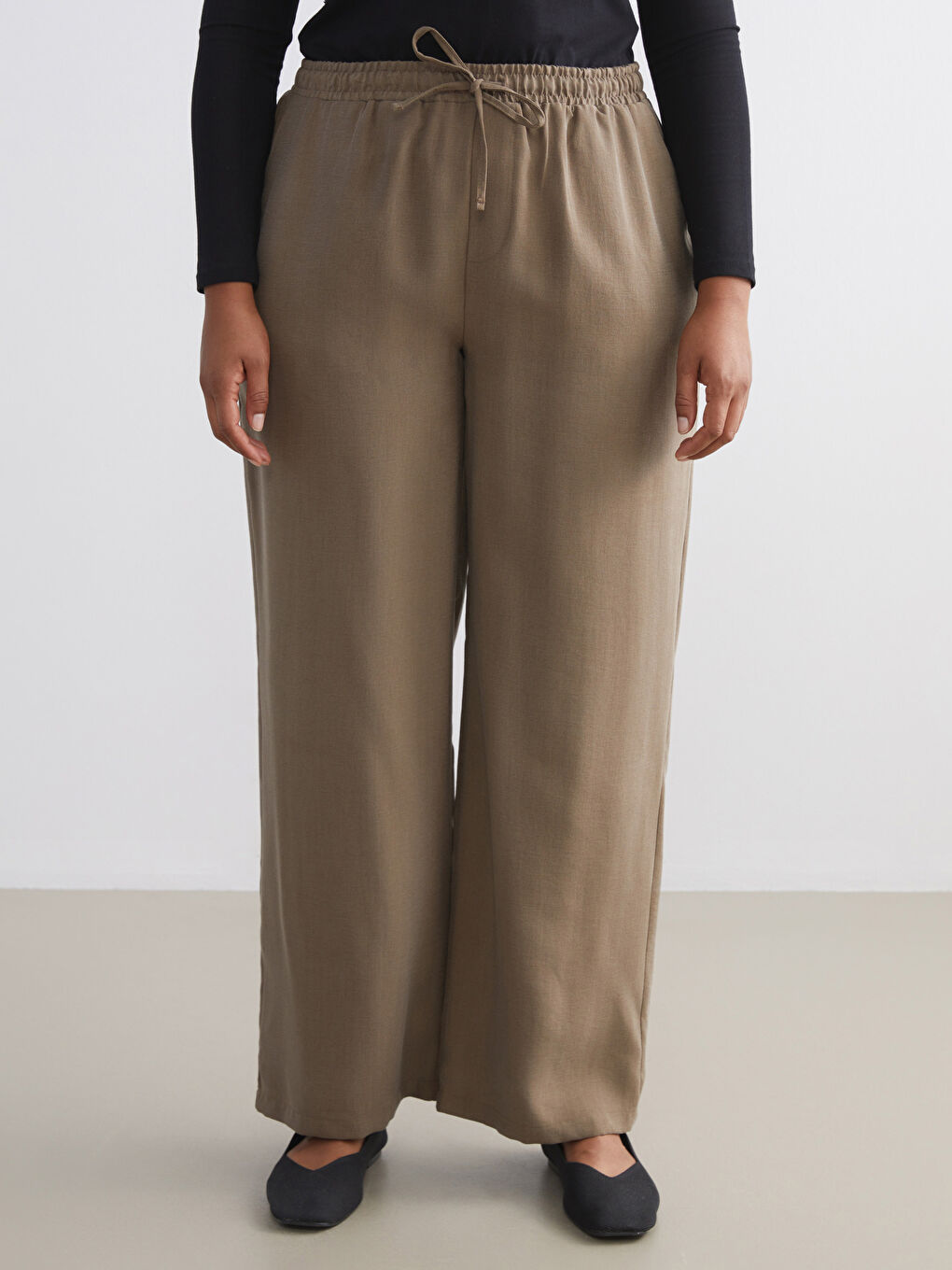 Haki Büyük Beden Beli Lastikli Geniş Paça Kadın Pantolon-2