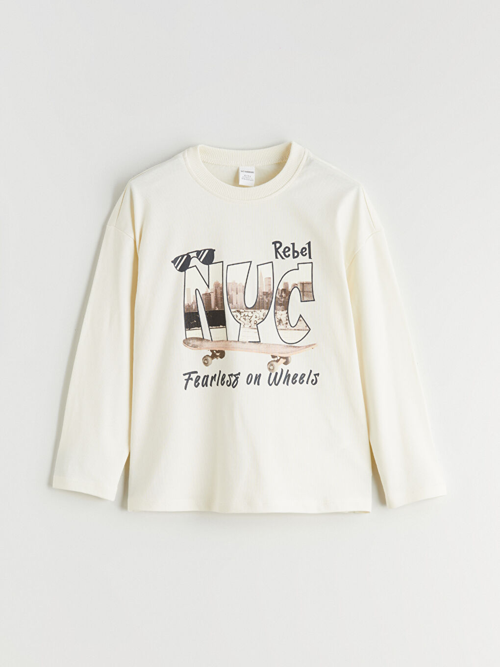 Crew Neck Boys' T-Shirt and Sweatpants-1
