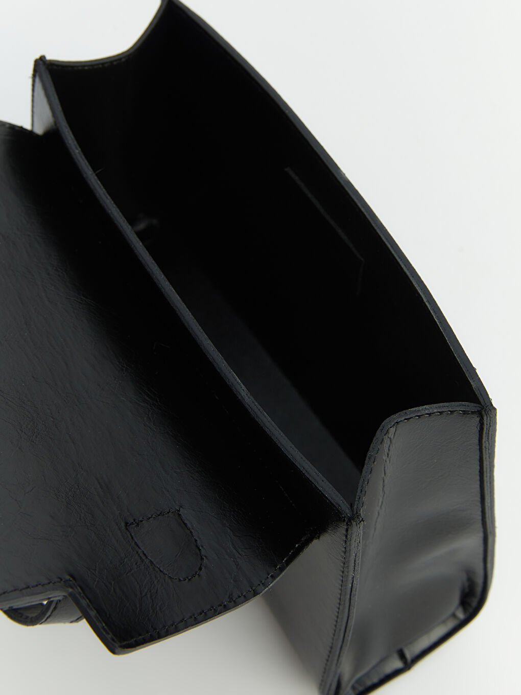 Siyah Deri Görünümlü Kadın El Çantası-2