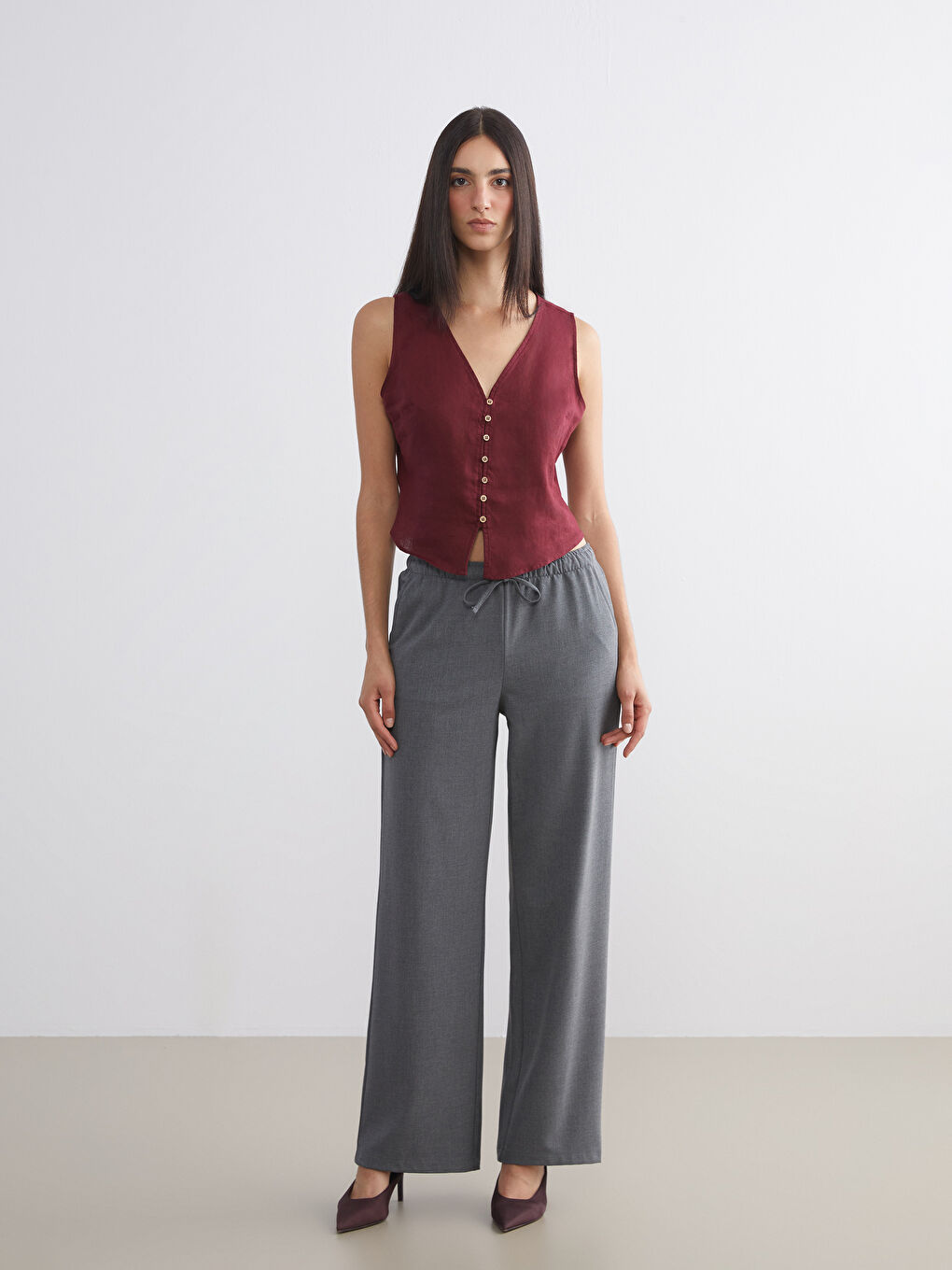 Gri Beli Lastikli Geniş Paça Kadın Pantolon