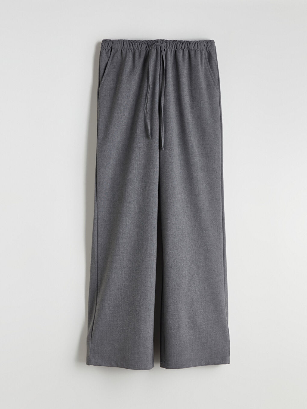 Gri Beli Lastikli Geniş Paça Kadın Pantolon-4