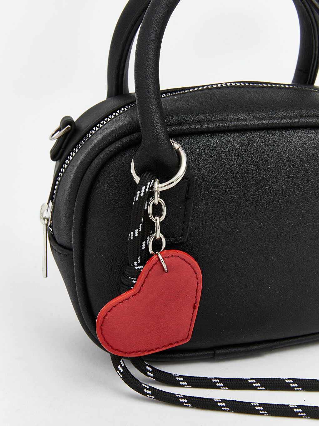 Siyah Deri Görünümlü Kadın El Çantası-2