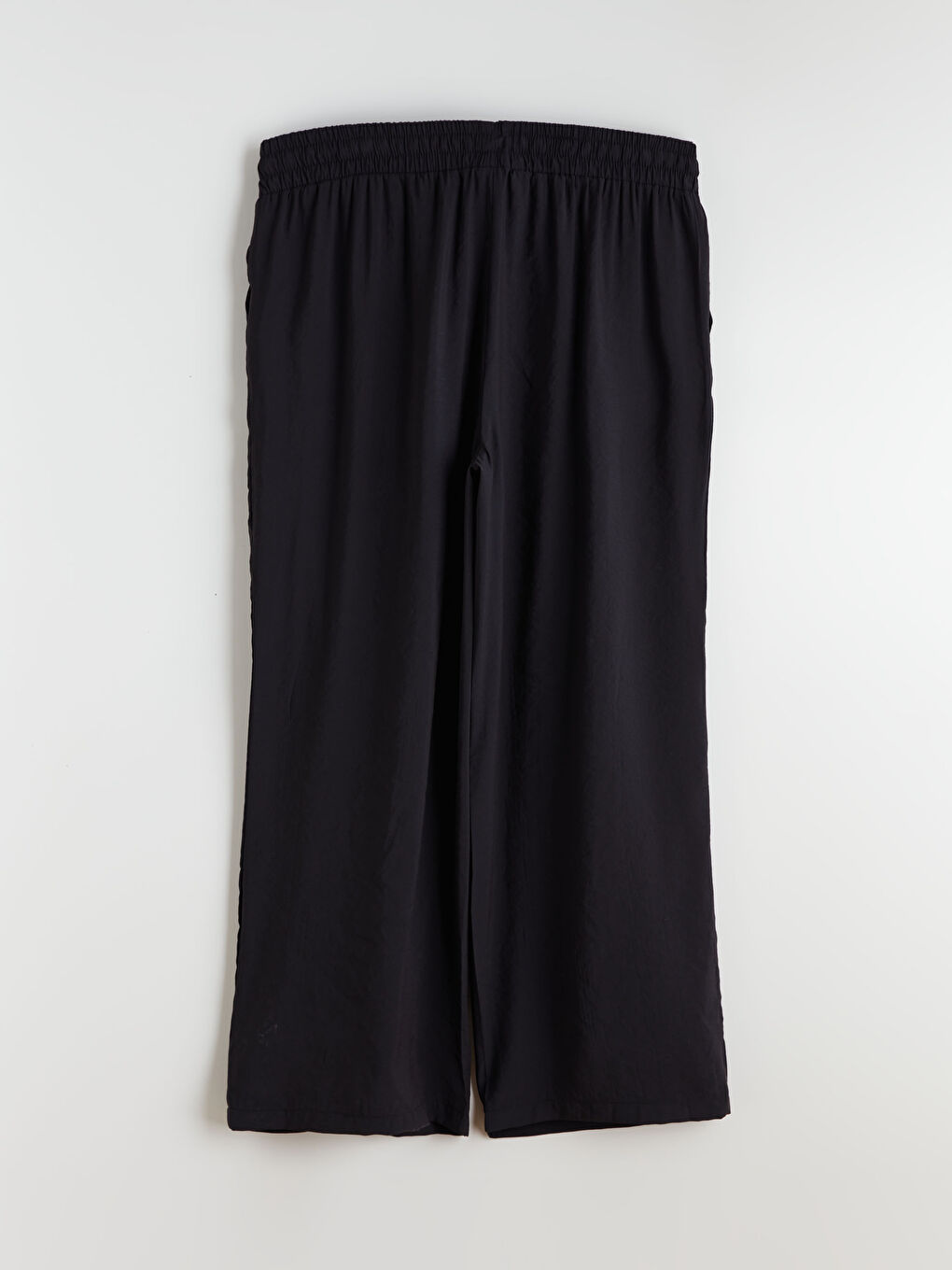 Siyah Beli Lastikli Geniş Paça Kadın Pantolon-3