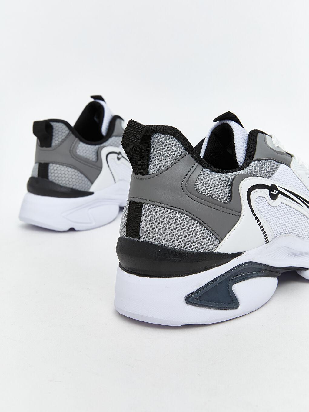 Beyaz Bağcıklı Erkek Spor Ayakkabı-3