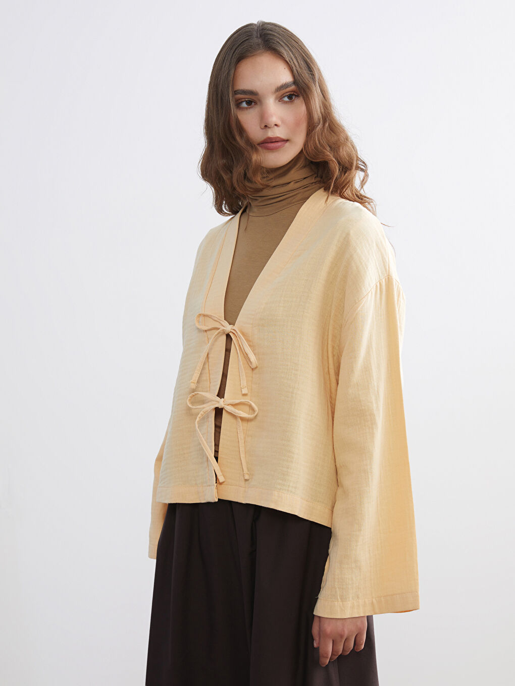 Sarı V Yaka Oversize Müslin Kadın Kimono