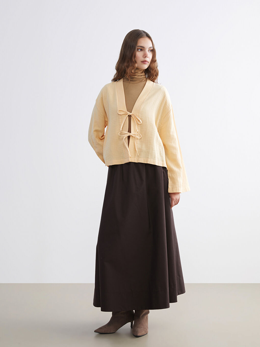 Sarı V Yaka Oversize Müslin Kadın Kimono-1