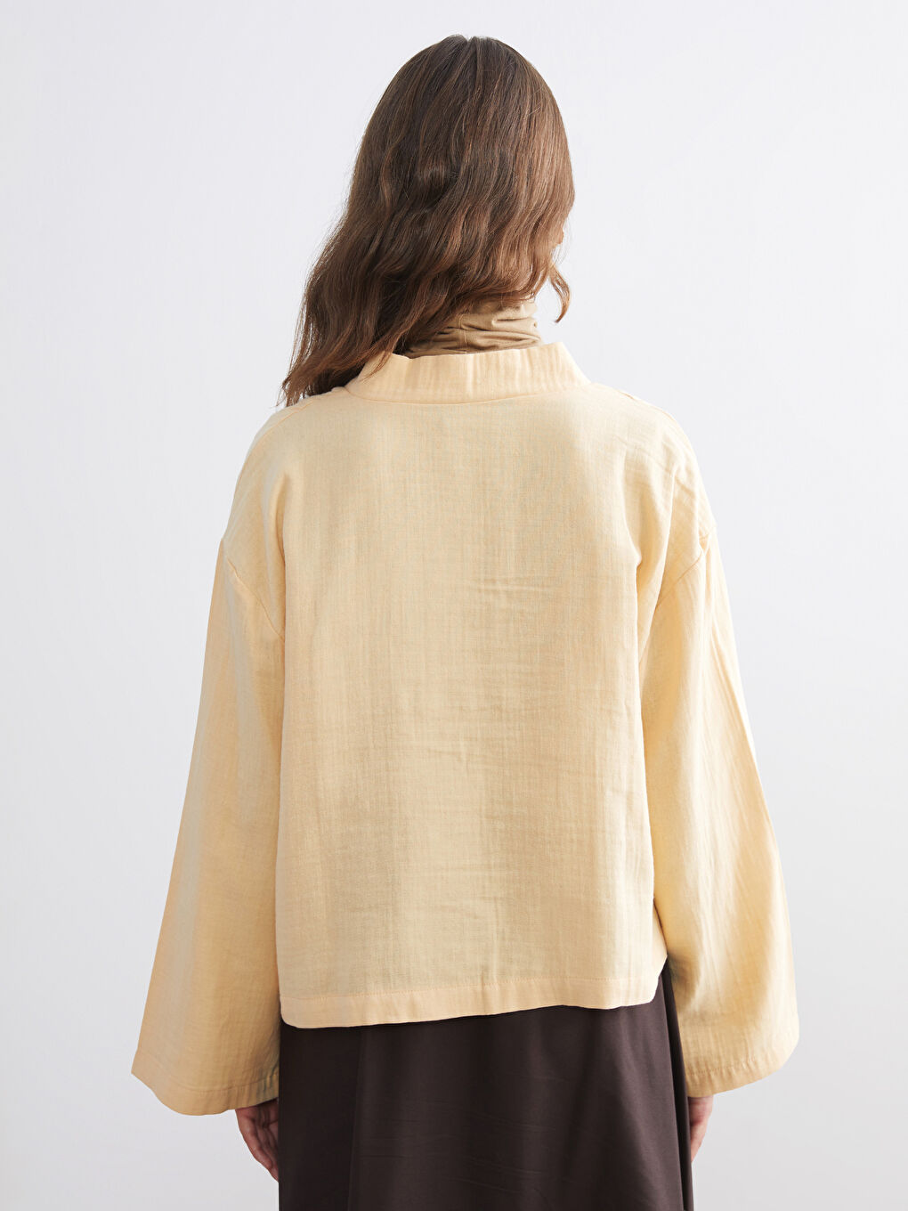 Sarı V Yaka Oversize Müslin Kadın Kimono-3