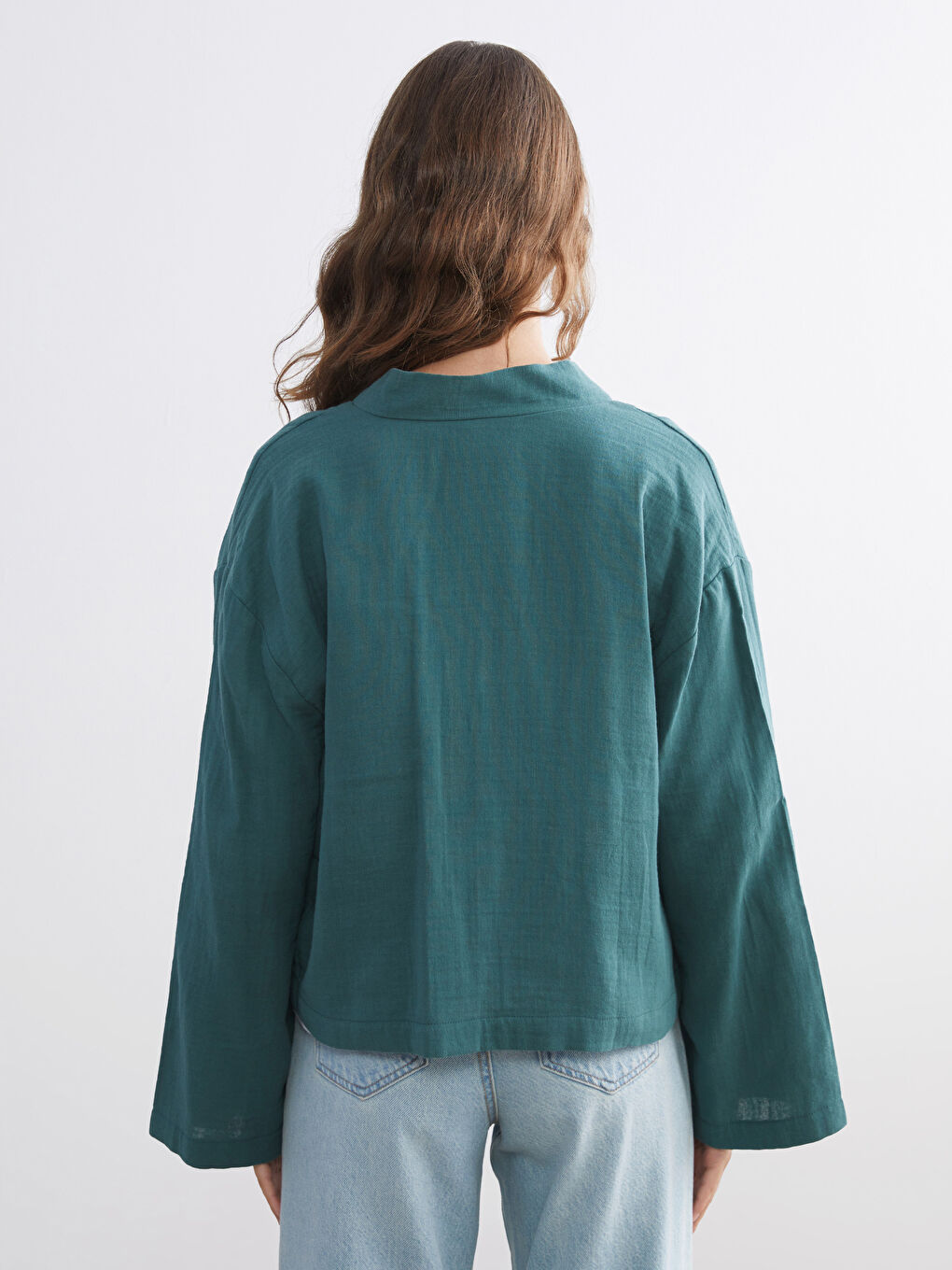 Yeşil V Yaka Oversize Müslin Kadın Kimono-3