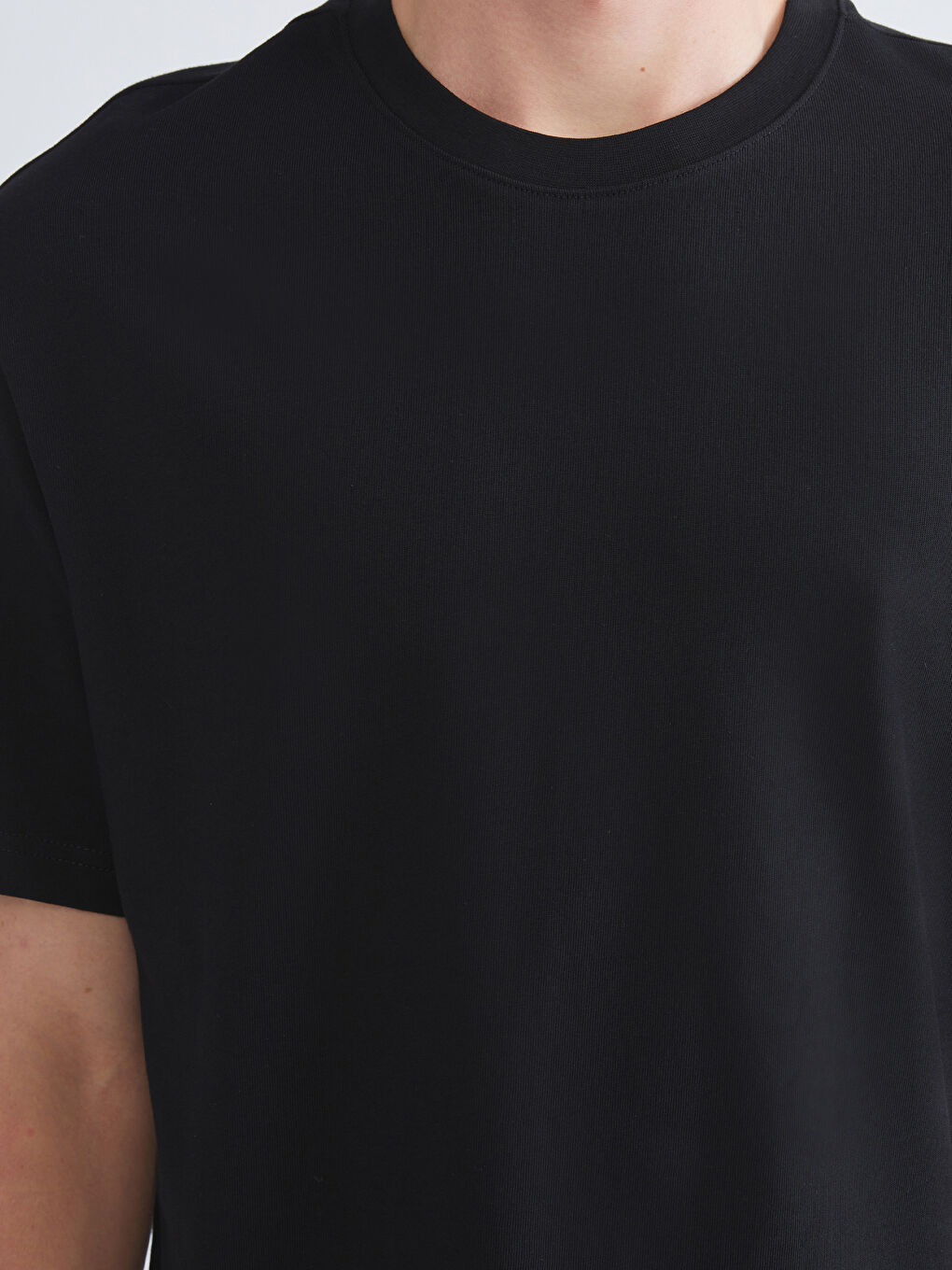 Siyah Bisiklet Yaka Kısa Kollu Erkek Tişört 3'lü Paket-5