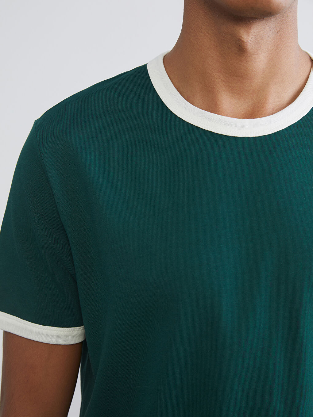 Yeşil Kontrast Detaylı Erkek Penye Tişört-2