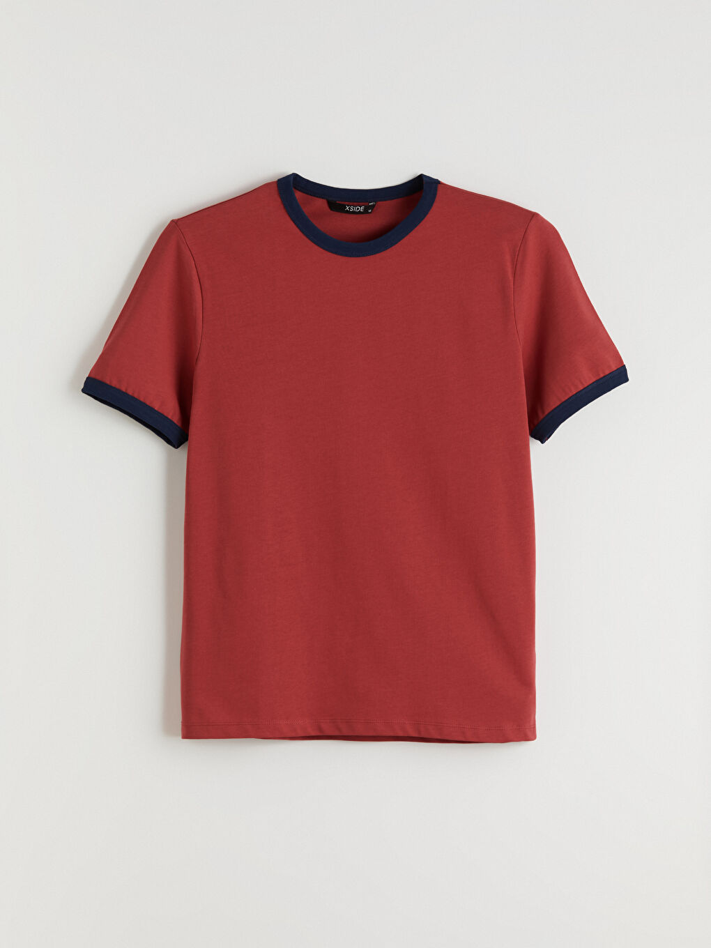 Kırmızı Kontrast Detaylı Erkek Penye Tişört-4