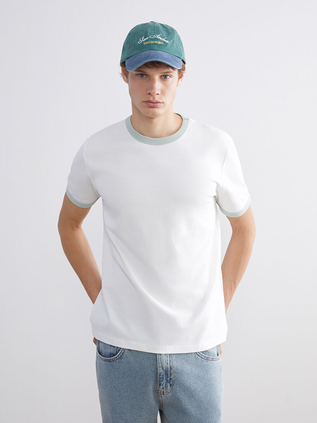 Ekru Kontrast Detaylı Penye Erkek Tişört