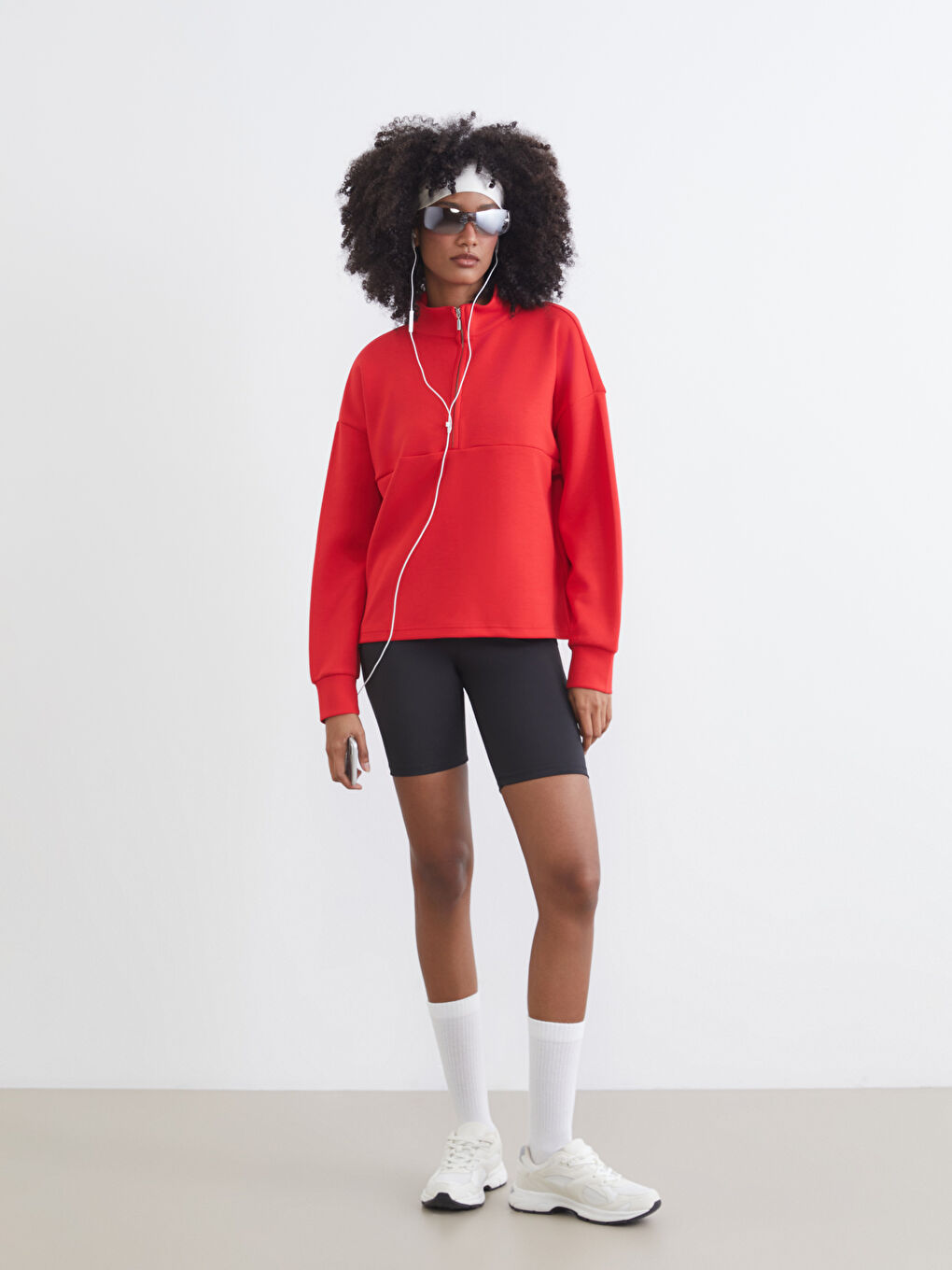 Kırmızı Dik Yaka Kadın Sweatshirt-1