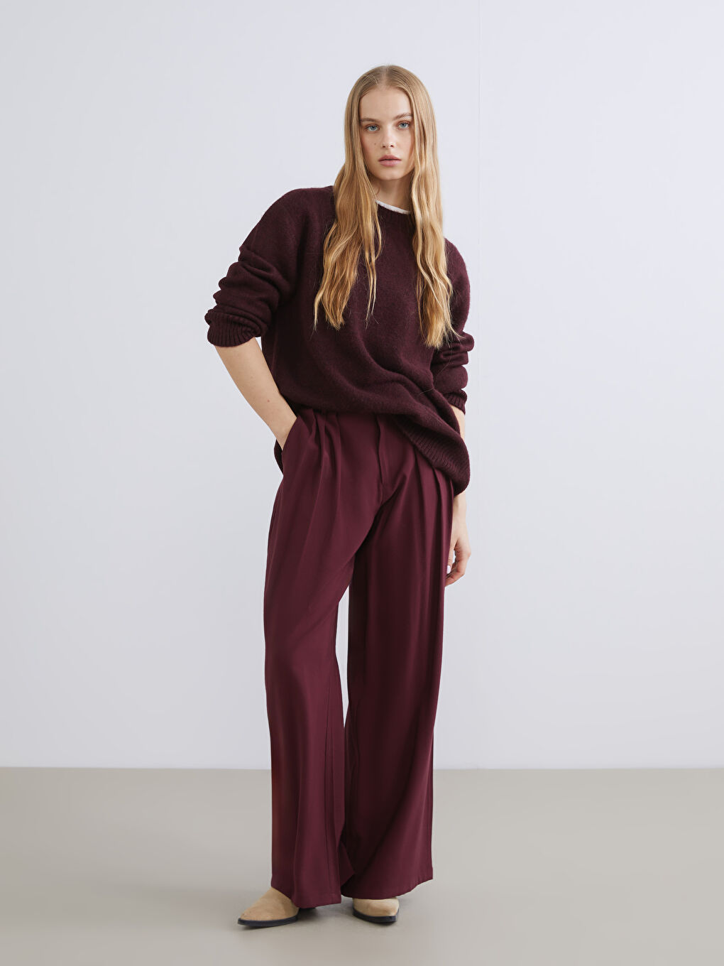 Bordo Loose Fit Geniş Paça Kadın Pileli Pantolon