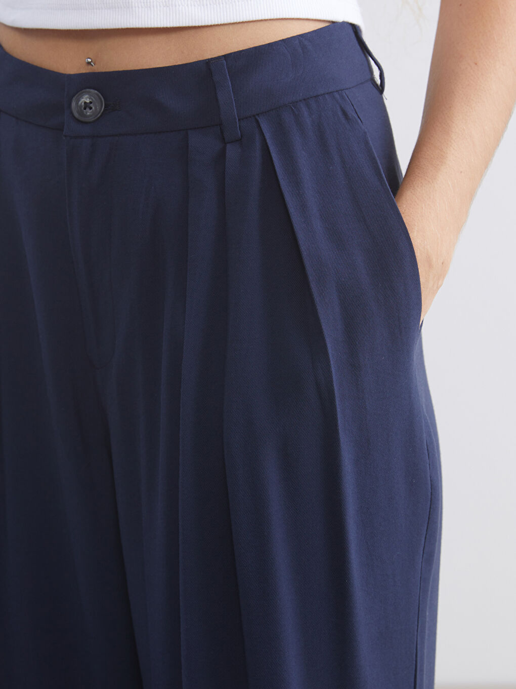 Lacivert Loose Fit Geniş Paça Kadın Pileli Pantolon-2