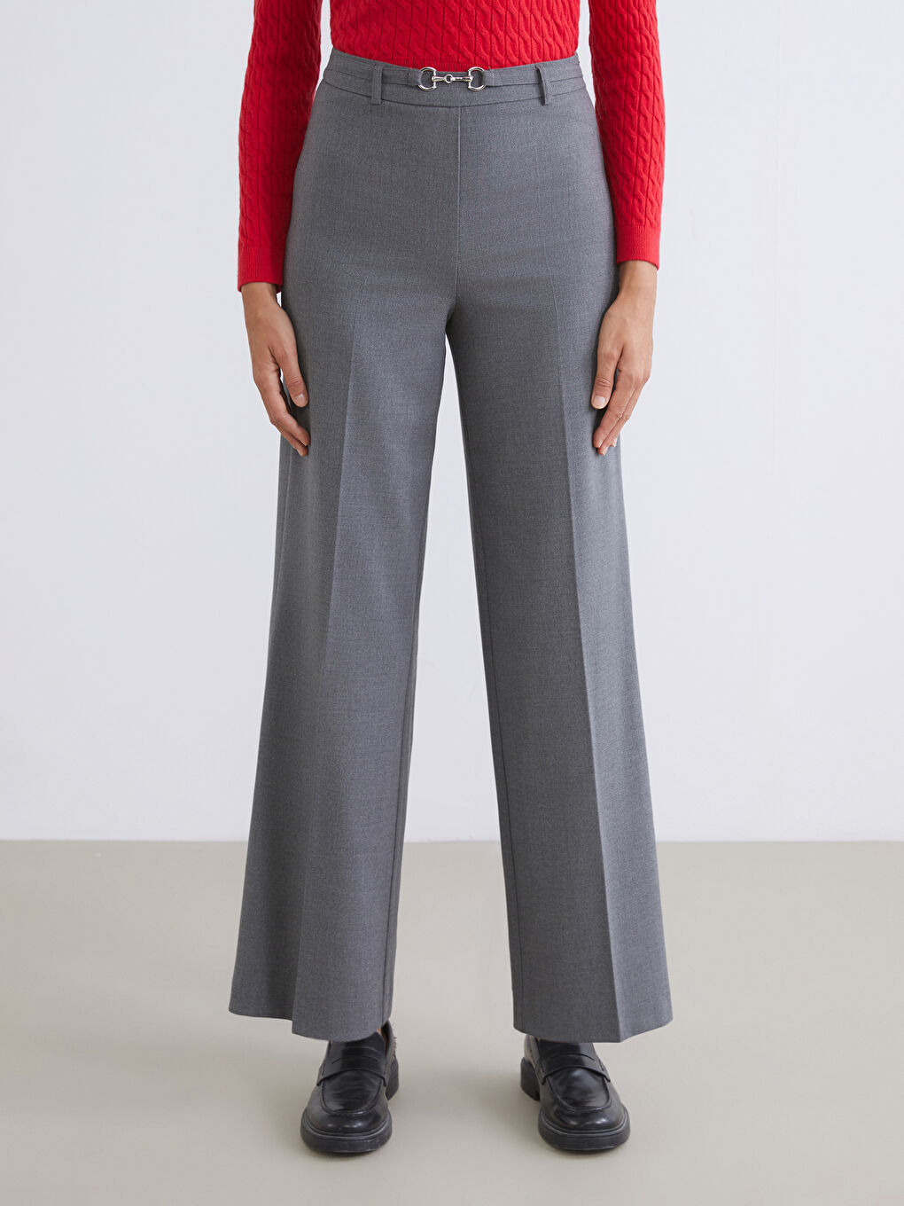 Gri Dar Fit Geniş Paça Kadın Pantolon-1