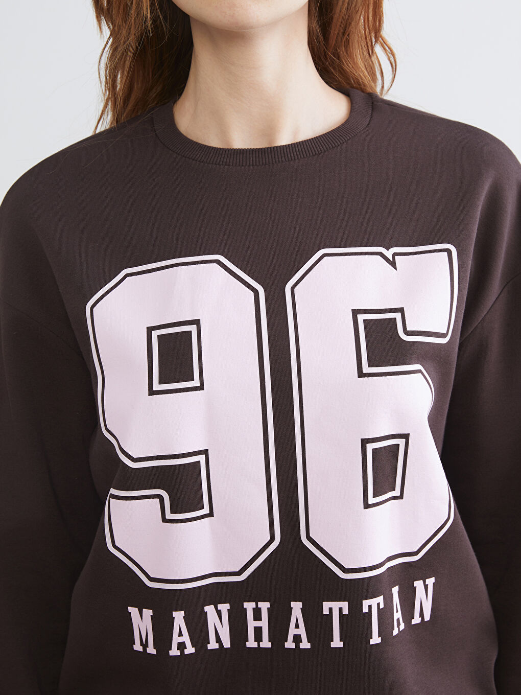 Kahverengi Bisiklet Yaka Baskılı Oversize Kadın Sweatshirt-2