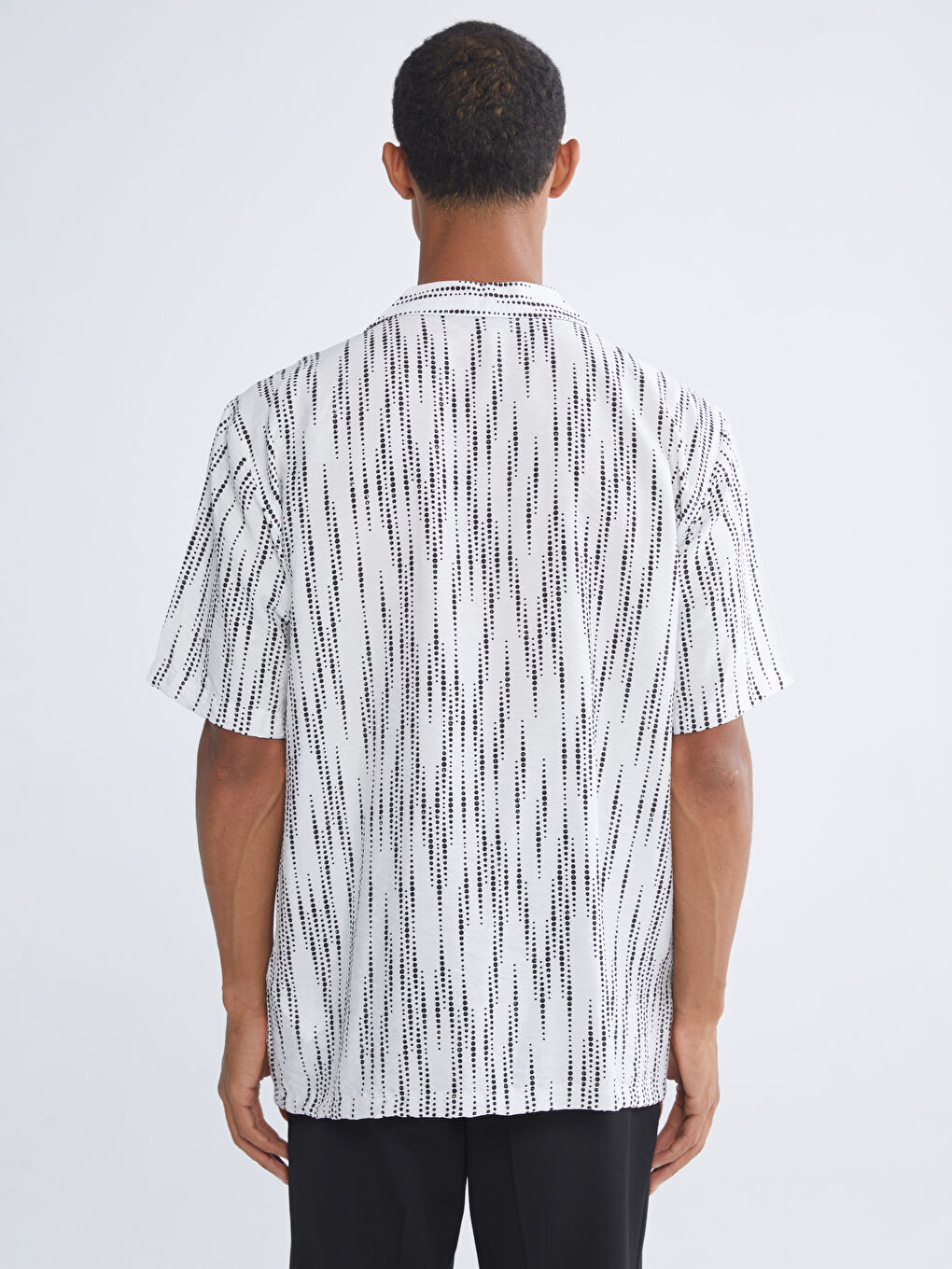 Ekru Regular Fit Resort Yaka Kısa Kollu Desenli Erkek Gömlek-3