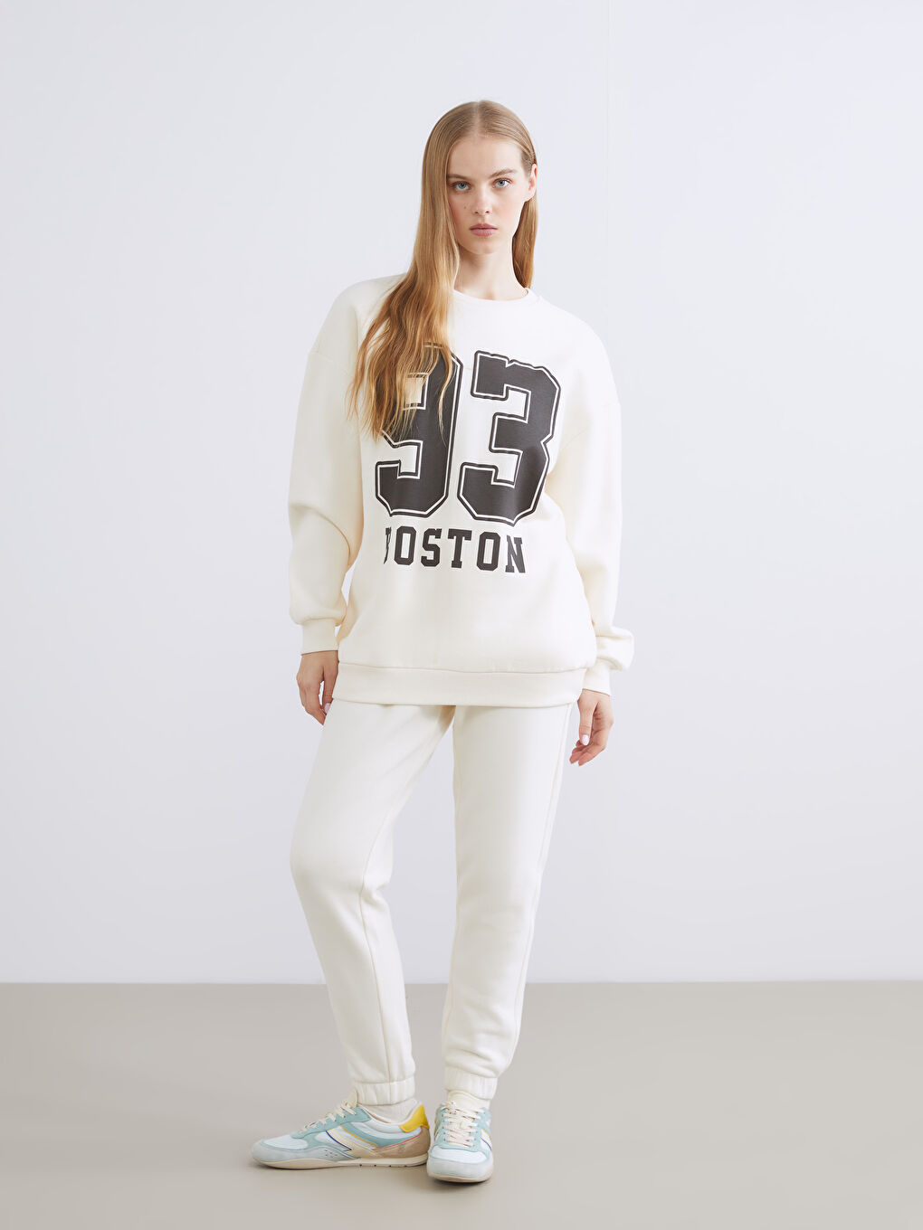 Boston Printed Oversize Women's Thick Sweatshirt-1