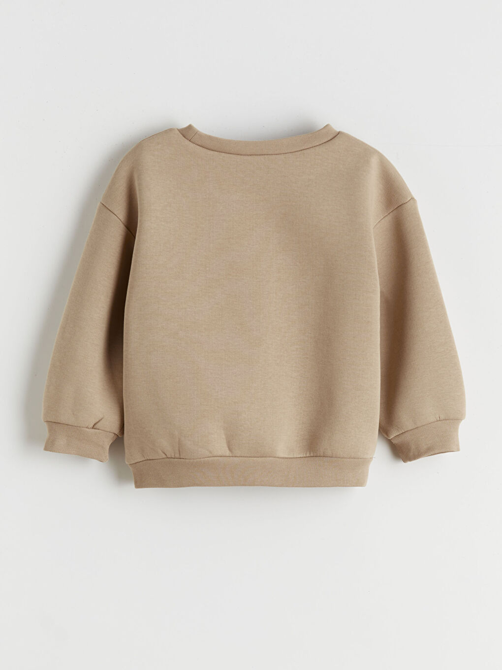 كنزة رياضية مطبوعة برقبة دائرية للبنات-1